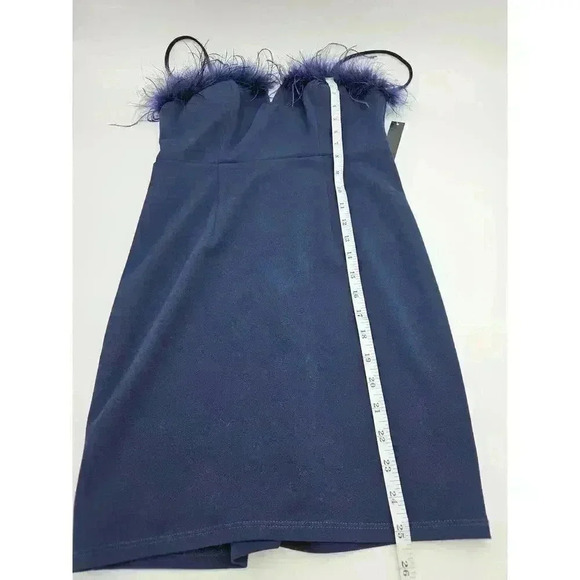 Xtraordinary Junior's Size 5 Midnight Blue Bodycon Dress with Feather Trim NWT - Picture 6 of 10
